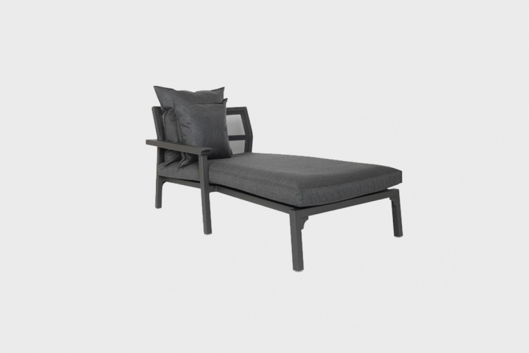 Classique Right Chaise Lounge